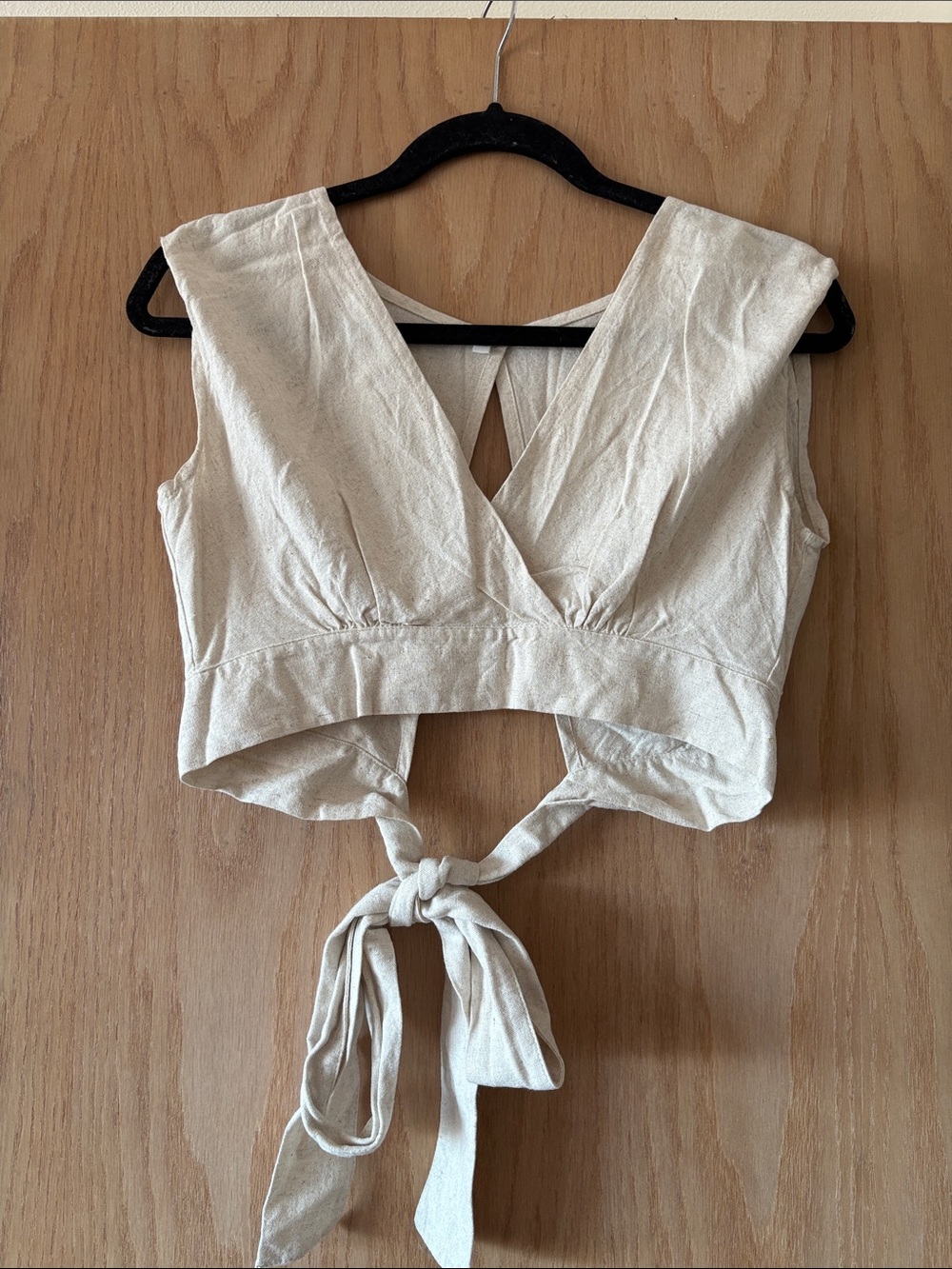 LUR Women’s Cream Wrap Tie-Back Crop Top linen blend